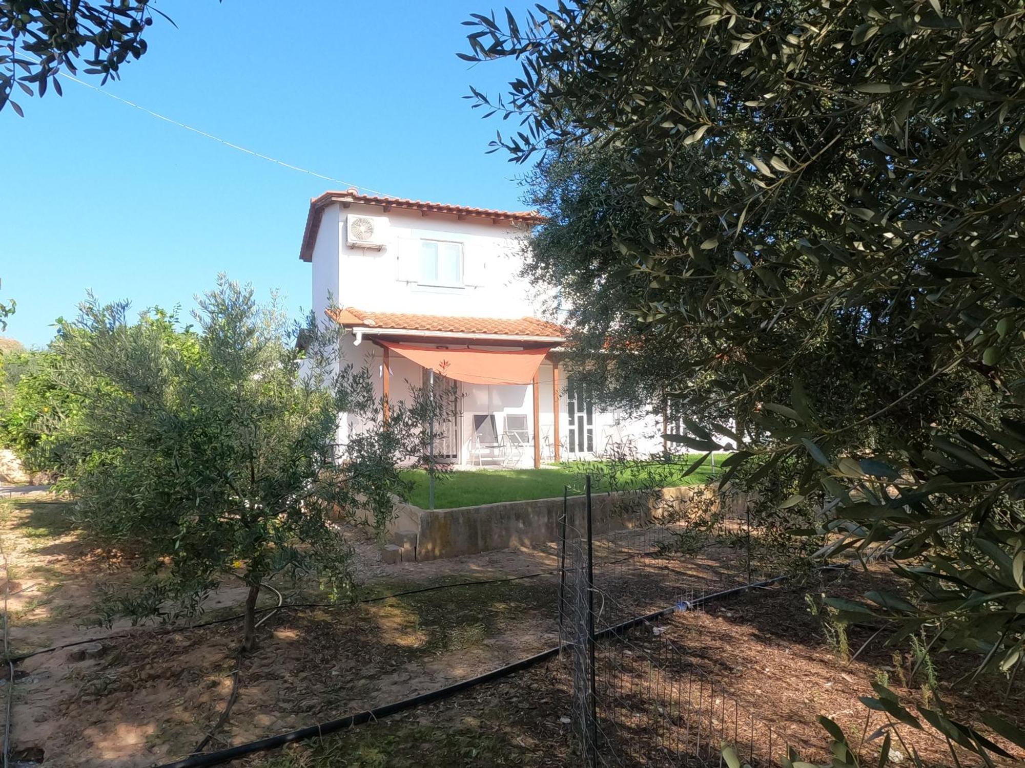 Spiti Ostria Villa Aigio Exterior foto